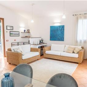 3 bedroom villa with pool and tennis court in Sicily, sleeps 6-8